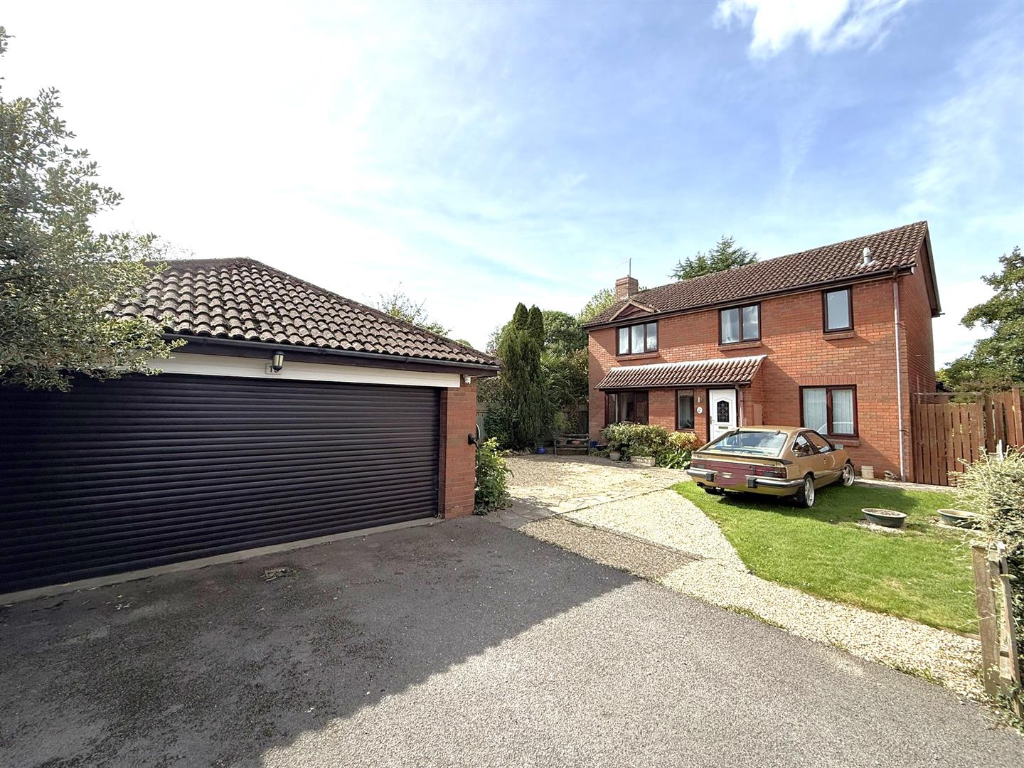 Provis Mead, Chippenham